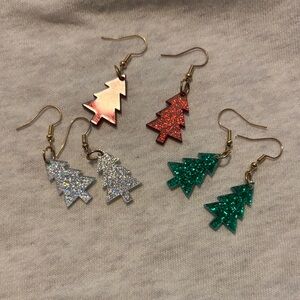 Festive Christmas Tree Earrings Set